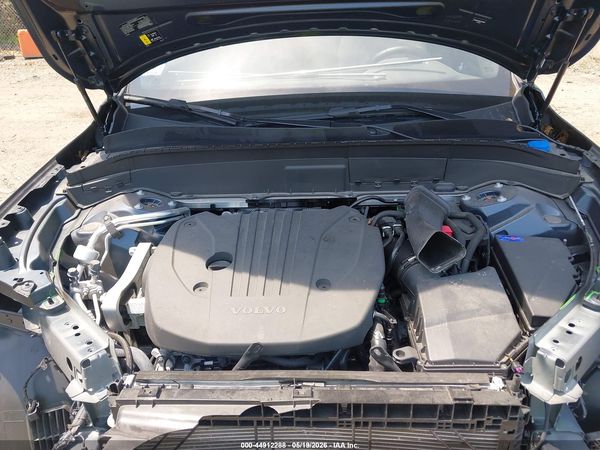 2025 VOLVO XC90 B5 CORE