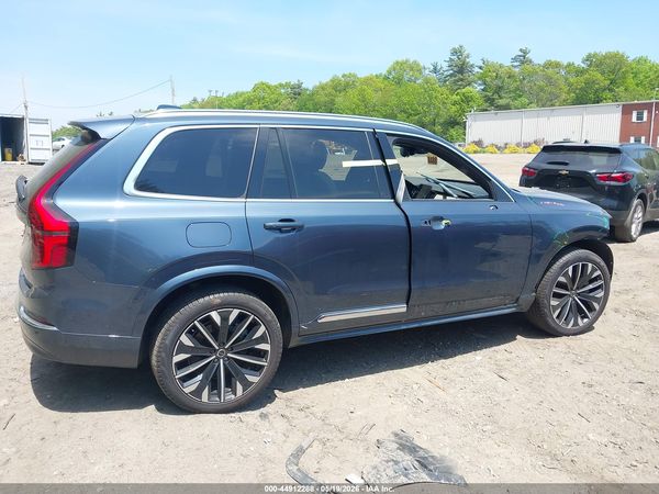 2025 VOLVO XC90 B5 CORE