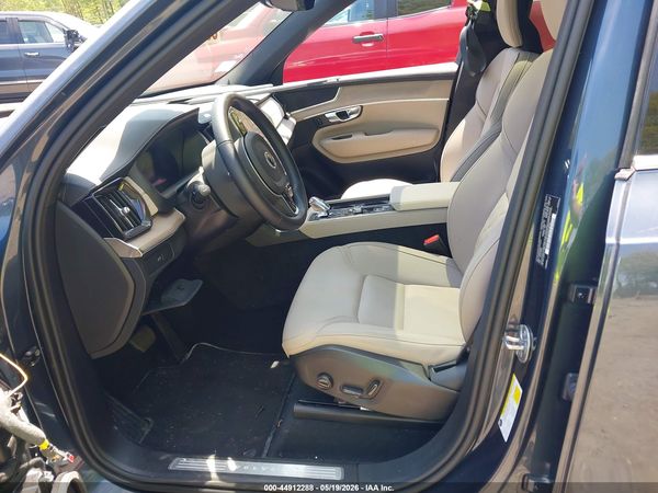 2025 VOLVO XC90 B5 CORE