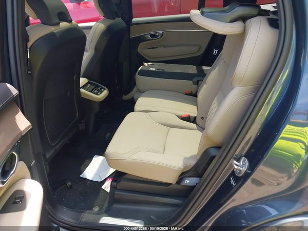 2025 VOLVO XC90 B5 CORE