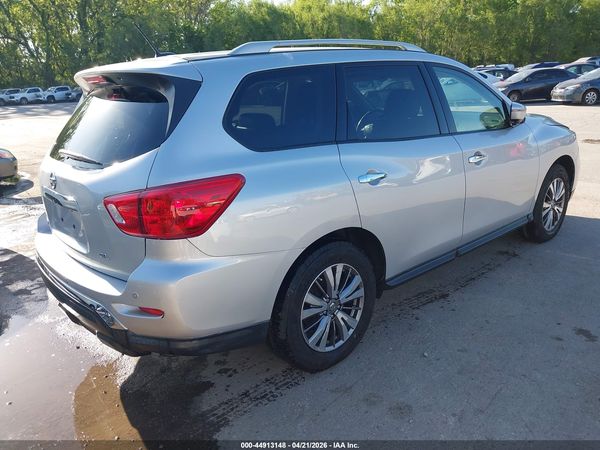 2018 NISSAN PATHFINDER SL