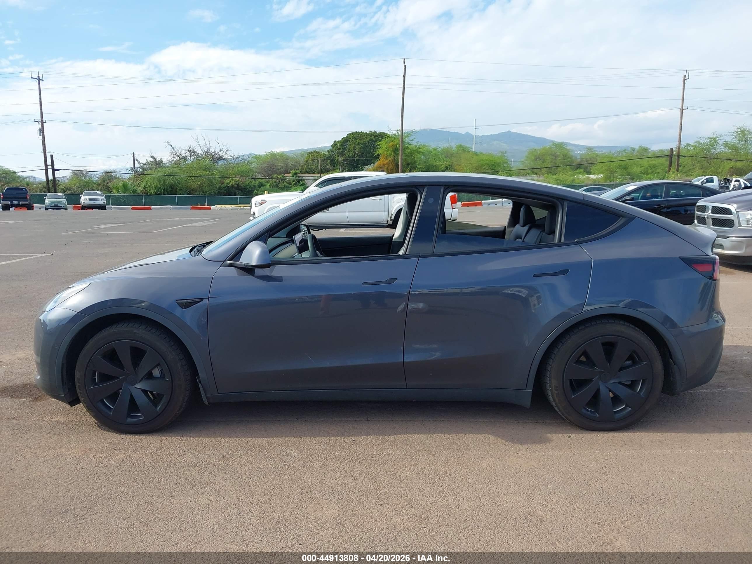 2022 TESLA MODEL Y