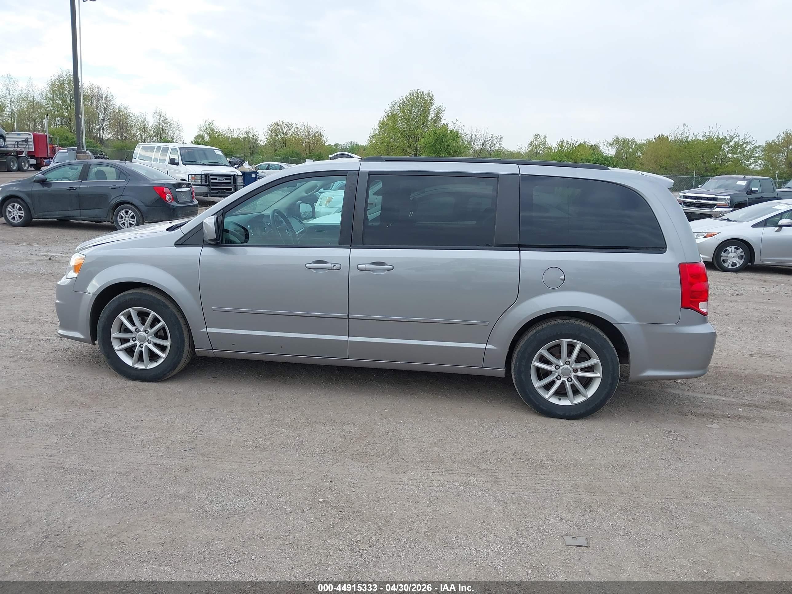 2016 DODGE GRAND CARAVAN SXT