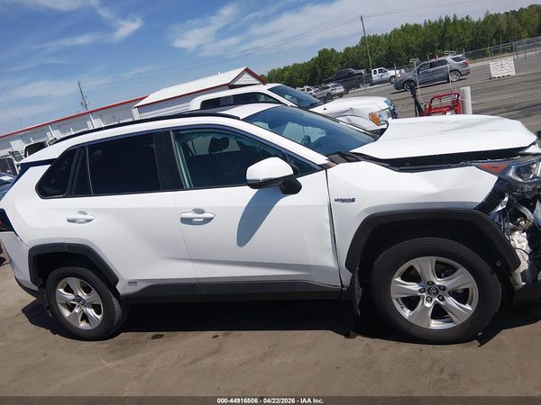 2019 TOYOTA RAV4 HYBRID XLE