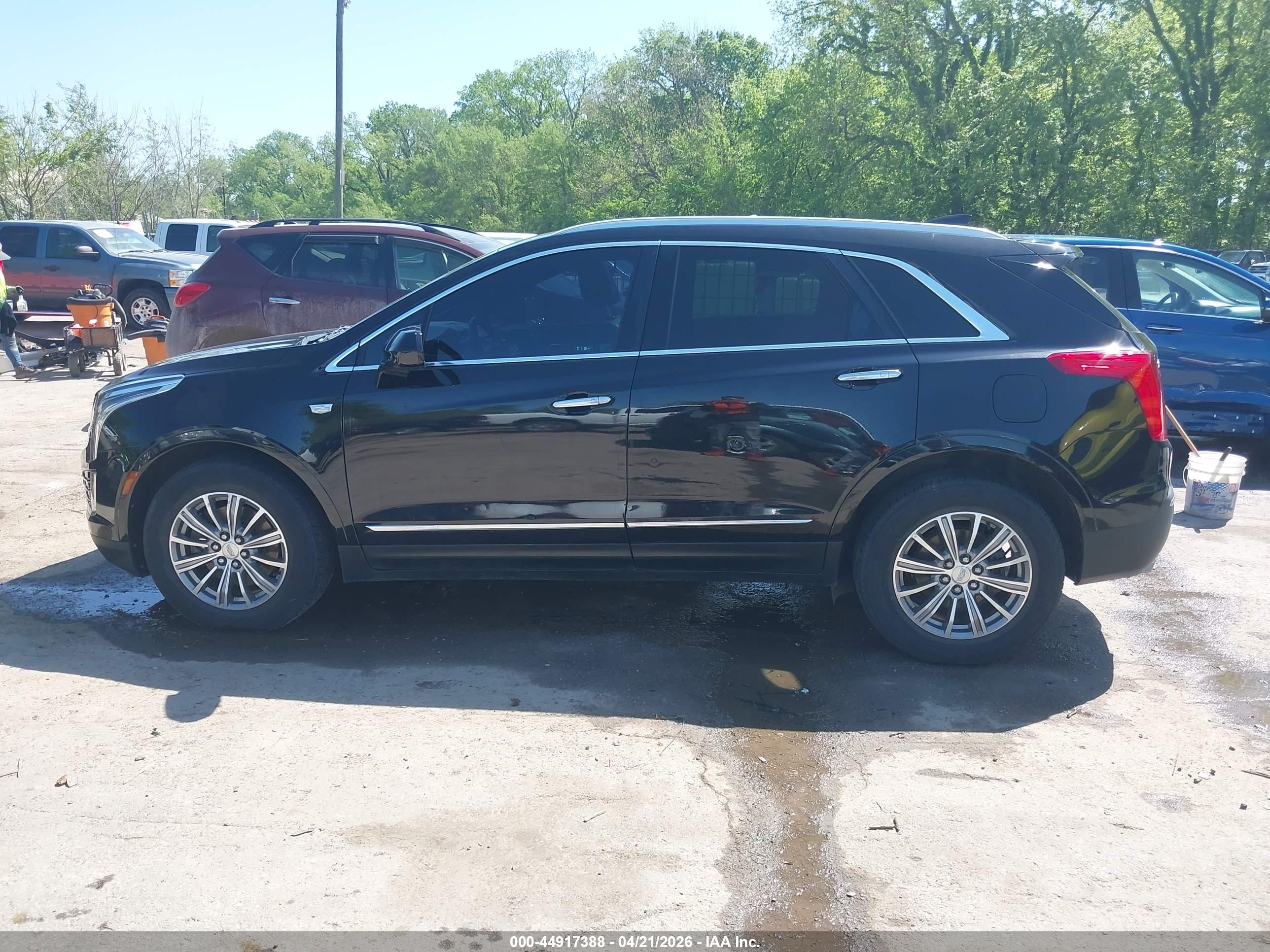 2017 CADILLAC XT5 LUXURY