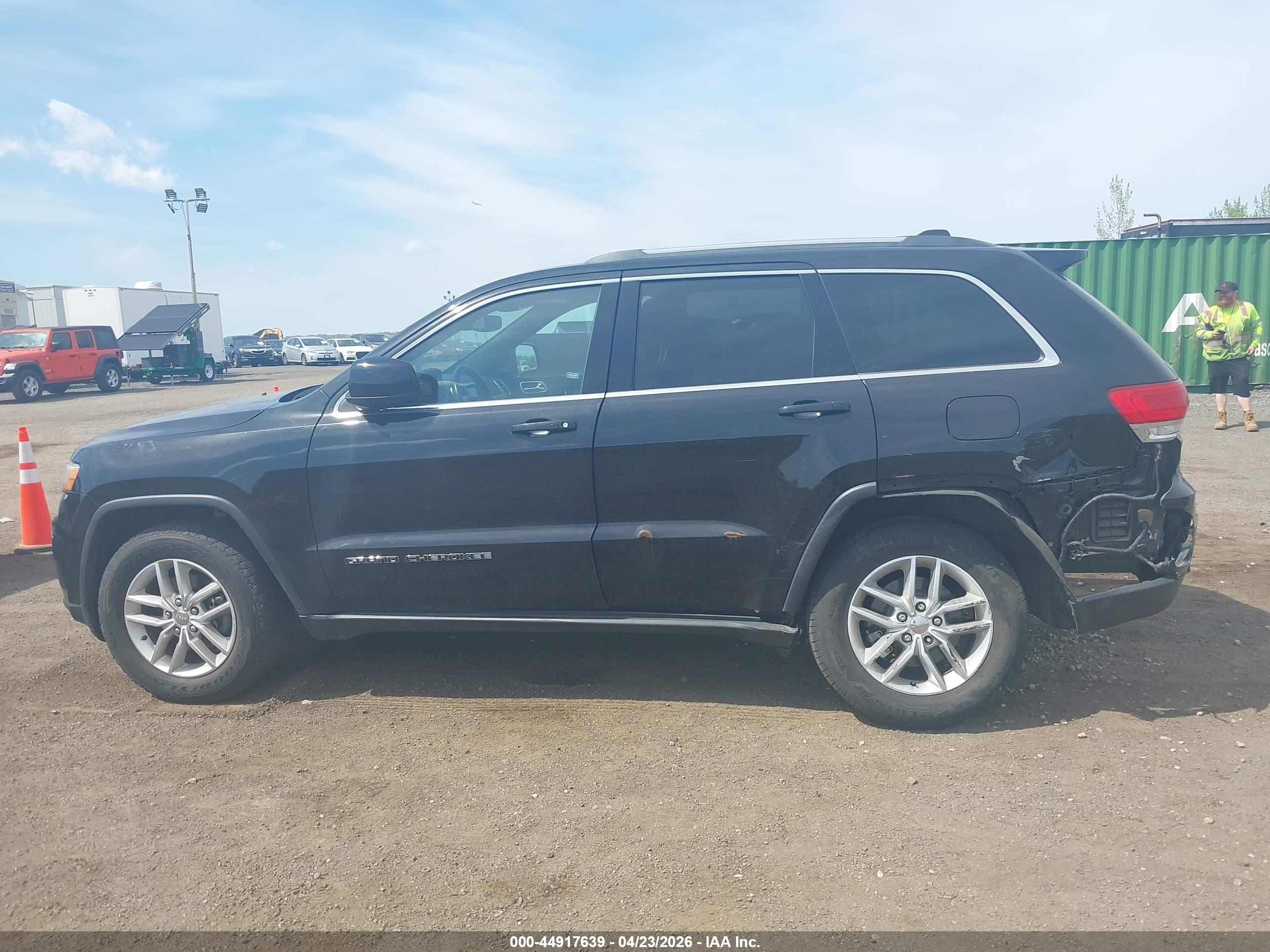2018 JEEP GRAND CHEROKEE LAREDO E 4X4
