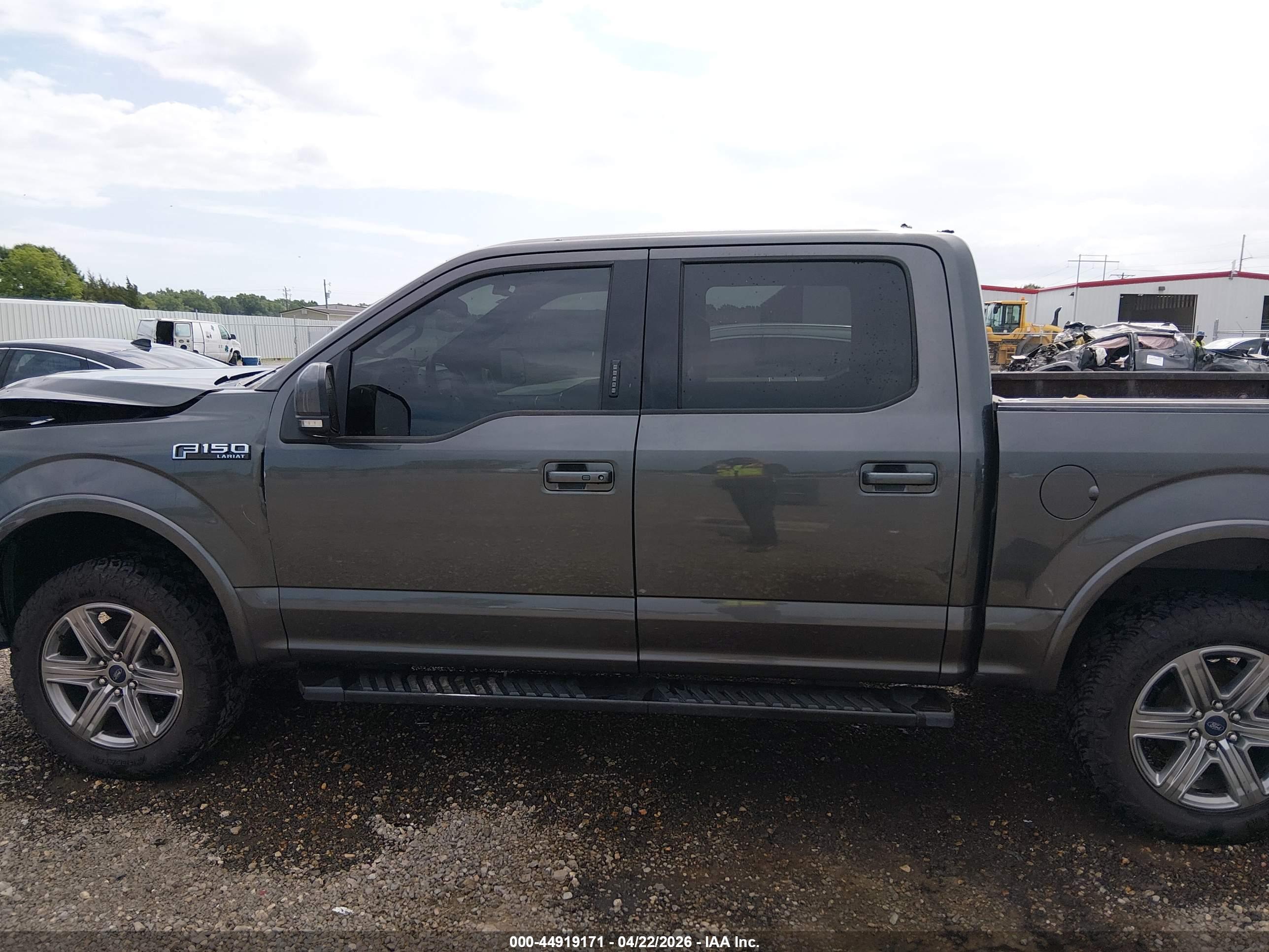 2019 FORD F-150 LARIAT