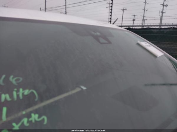 2018 TOYOTA SIENNA LE