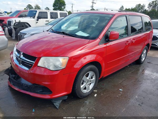 2013 DODGE GRAND CARAVAN SXT — I2
