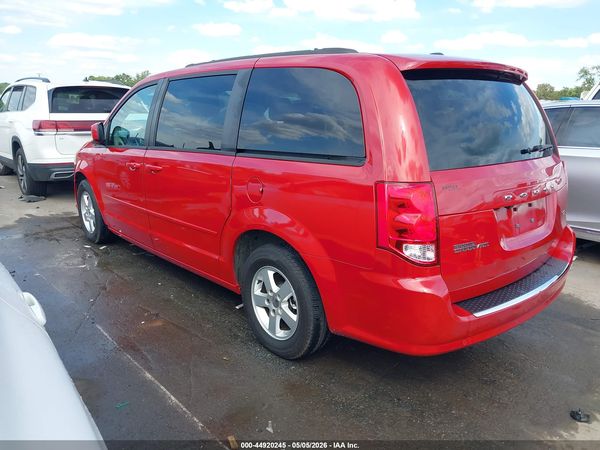 2013 DODGE GRAND CARAVAN SXT — I3