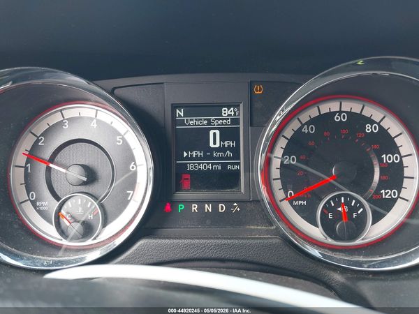 2013 DODGE GRAND CARAVAN SXT — I7