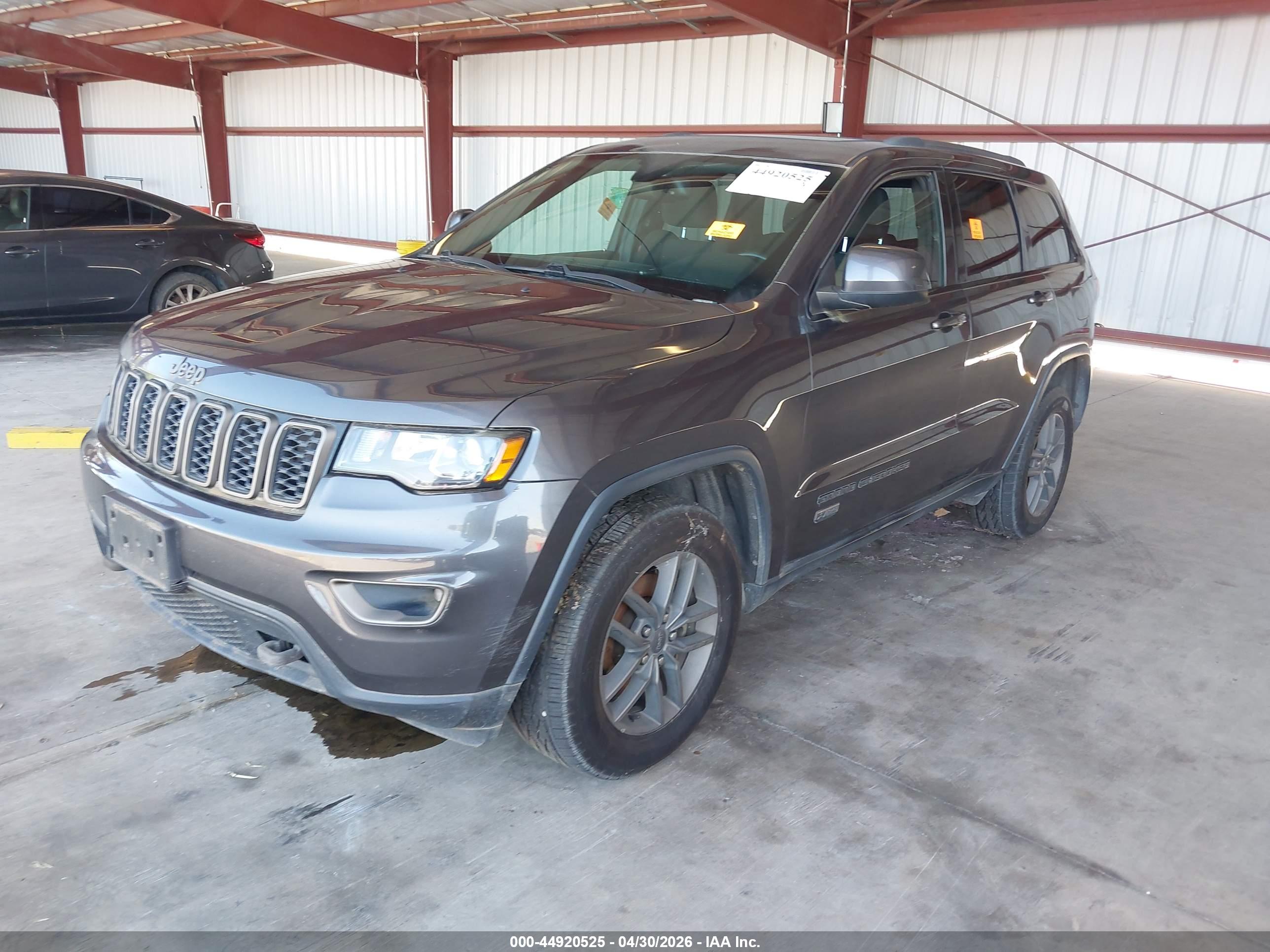 2016 JEEP GRAND CHEROKEE 75TH ANNIVERSARY — I2