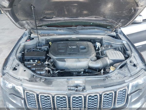 2016 JEEP GRAND CHEROKEE 75TH ANNIVERSARY — I10