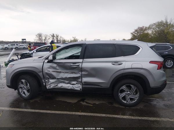 2022 HYUNDAI SANTA FE SE