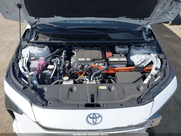 2025 TOYOTA BZ4X XLE