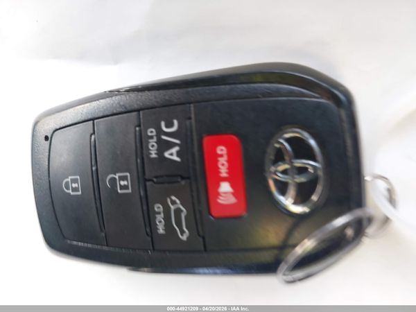 2025 TOYOTA BZ4X XLE