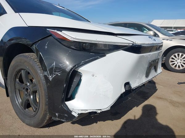 2025 TOYOTA BZ4X XLE