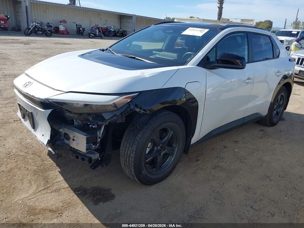 2025 TOYOTA BZ4X XLE