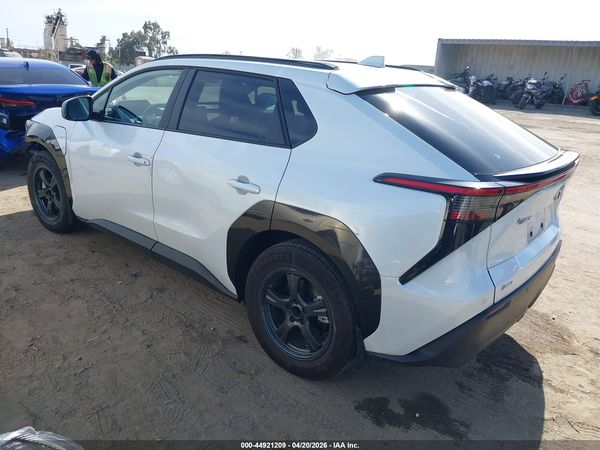 2025 TOYOTA BZ4X XLE