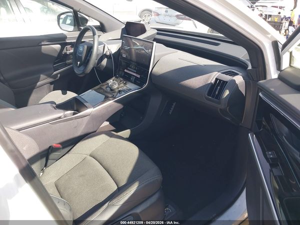 2025 TOYOTA BZ4X XLE