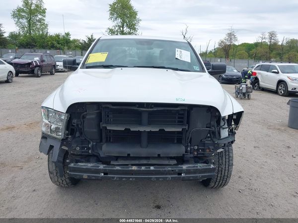2018 RAM 1500 EXPRESS  4X4 6'4 BOX