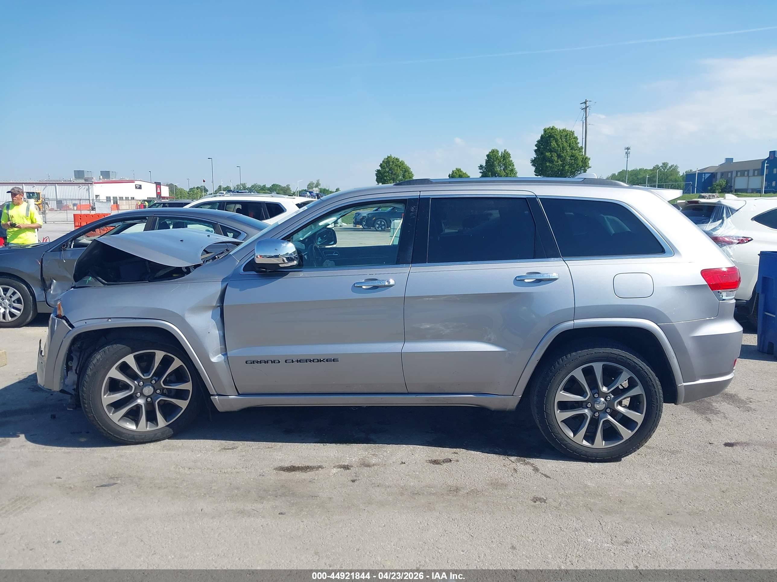2017 JEEP GRAND CHEROKEE OVERLAND 4X4
