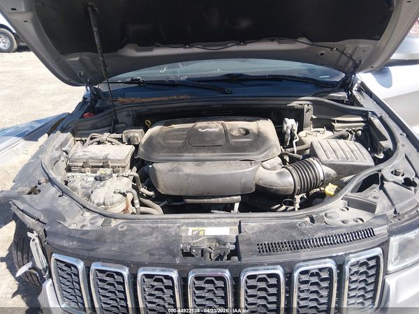 2017 JEEP GRAND CHEROKEE LAREDO 4X4
