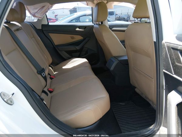 2019 VOLKSWAGEN JETTA — I8