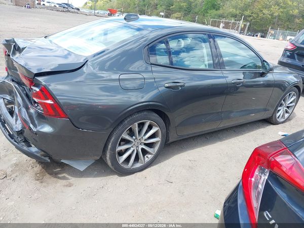 2021 VOLVO S60 T6 MOMENTUM