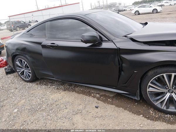 2022 INFINITI Q60 LUXE