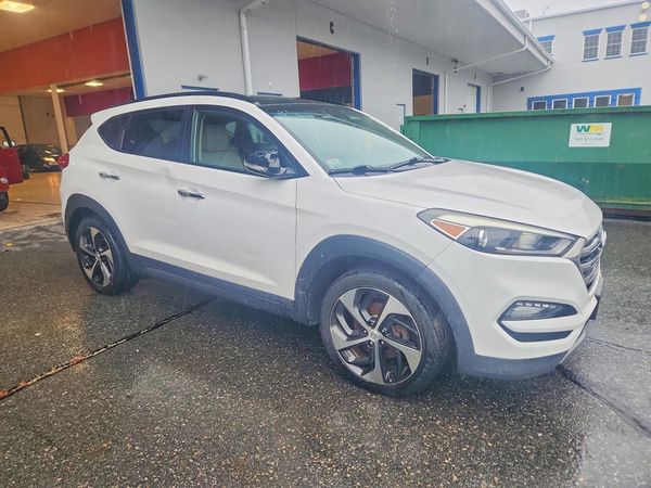 2016 HYUNDAI TUCSON