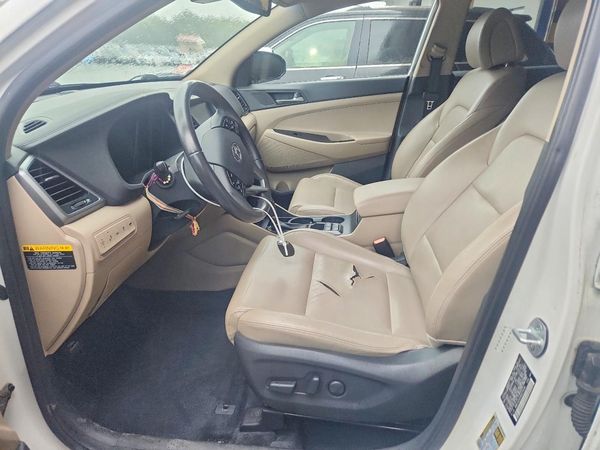 2016 HYUNDAI TUCSON