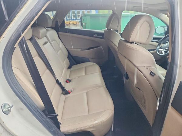 2016 HYUNDAI TUCSON