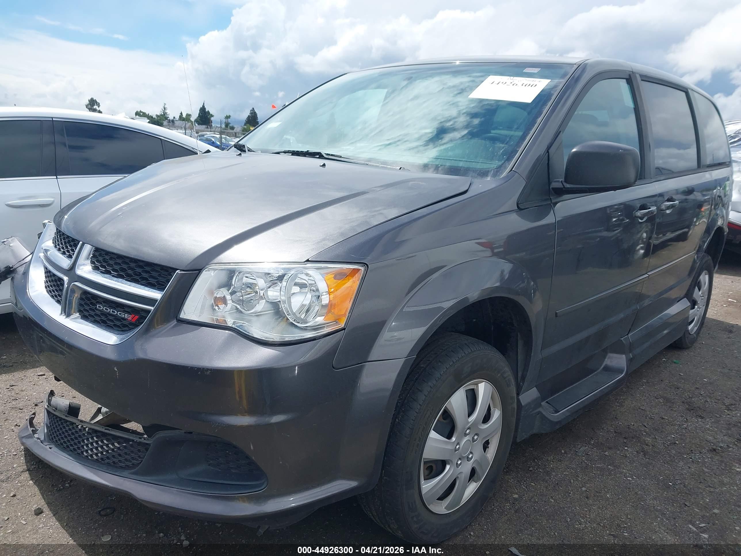 2017 DODGE GRAND CARAVAN SE — I2