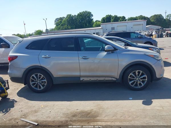2018 HYUNDAI SANTA FE SE