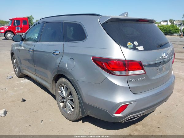 2018 HYUNDAI SANTA FE SE