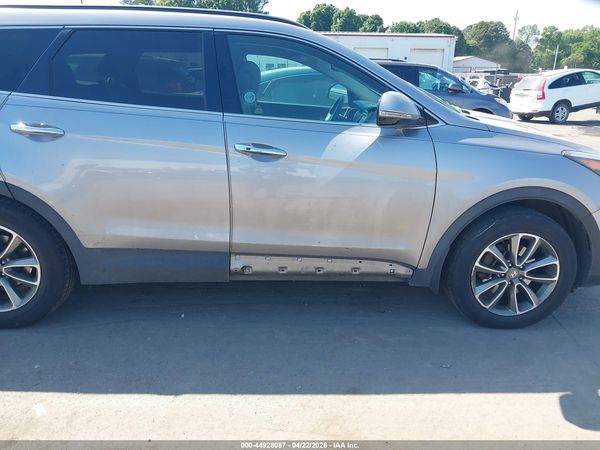 2018 HYUNDAI SANTA FE SE