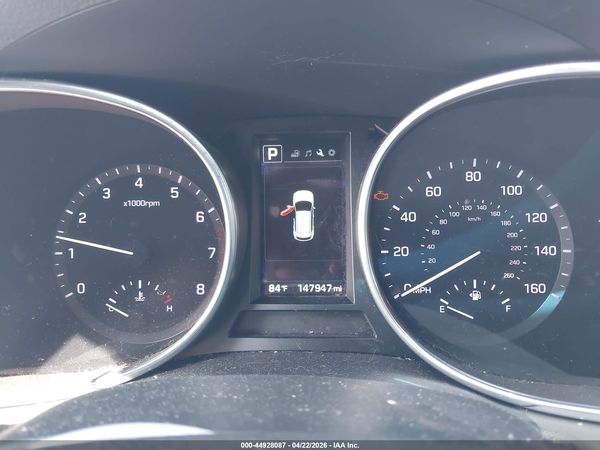 2018 HYUNDAI SANTA FE SE