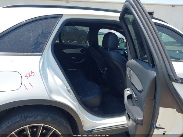 2019 MERCEDES-BENZ GLC 300 GLC300
