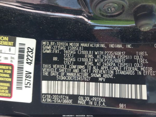 2014 TOYOTA SIENNA LE V6 8 PASSENGER