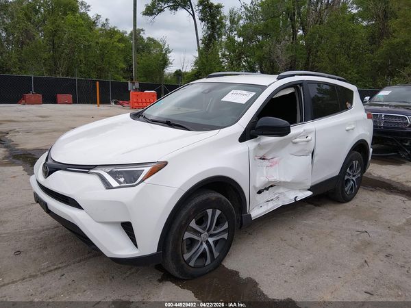 2018 TOYOTA RAV4 LE