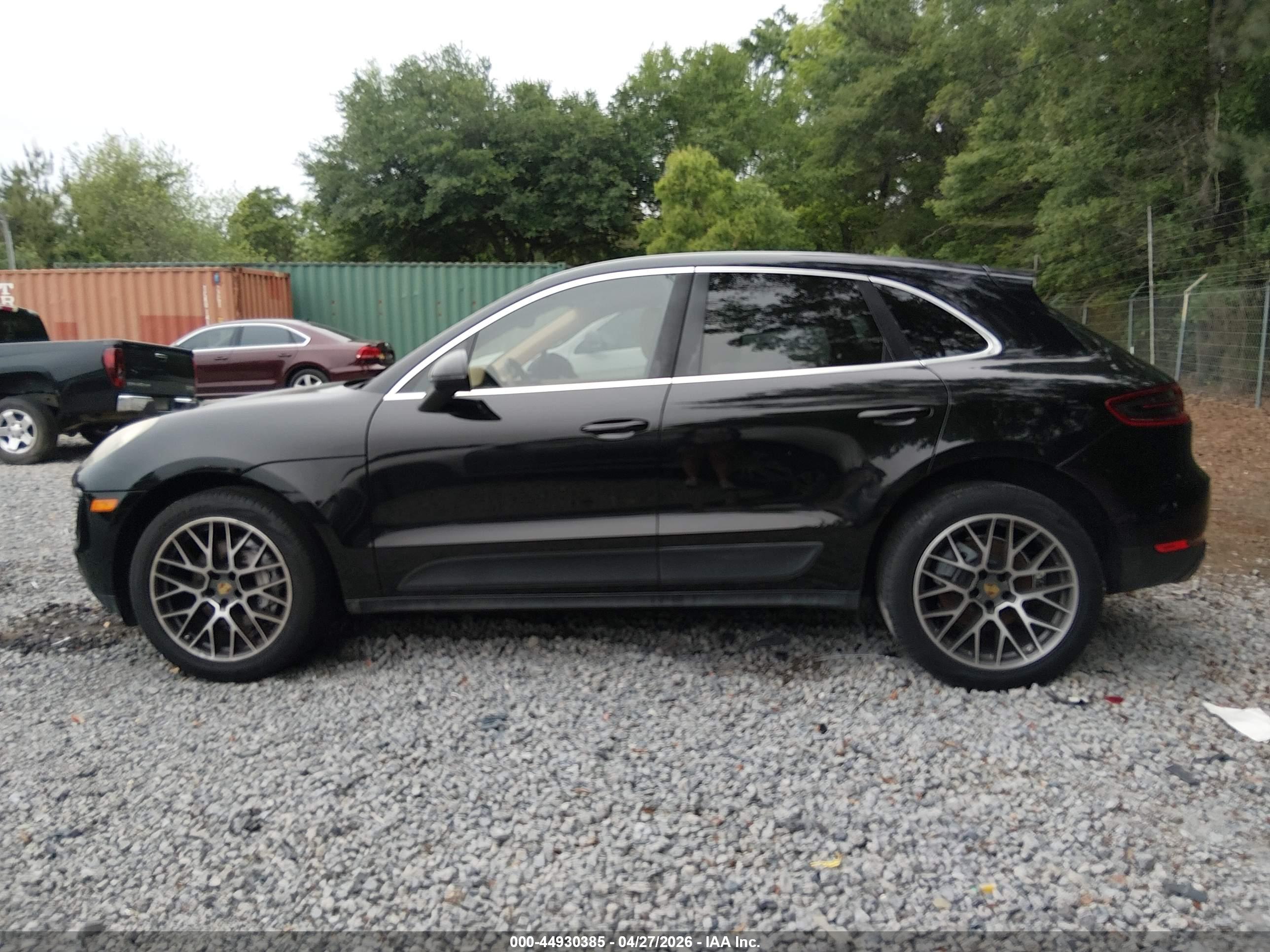 2017 PORSCHE MACAN S