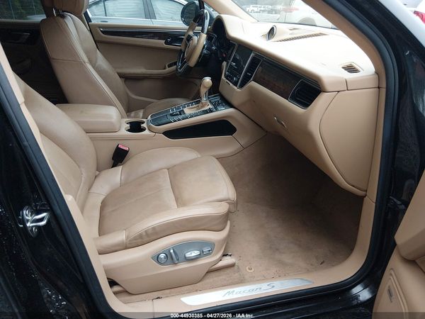 2017 PORSCHE MACAN S