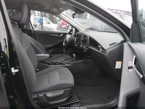2024 KIA NIRO LX