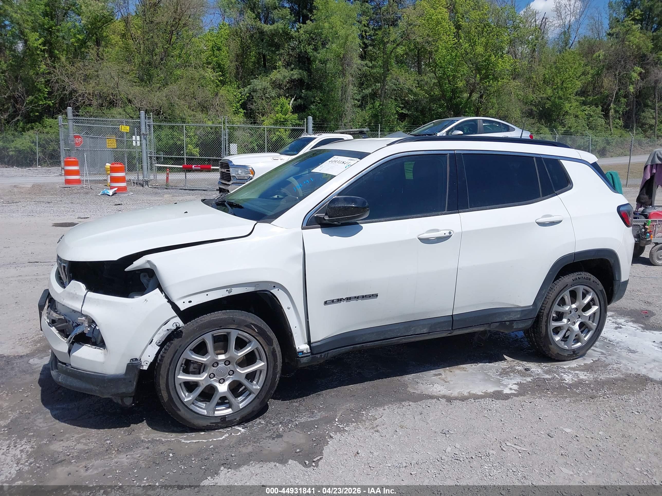 2022 JEEP COMPASS LATITUDE LUX 4X4