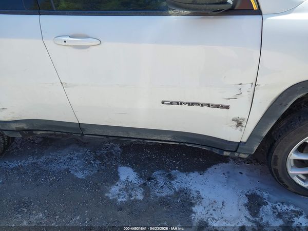 2022 JEEP COMPASS LATITUDE LUX 4X4