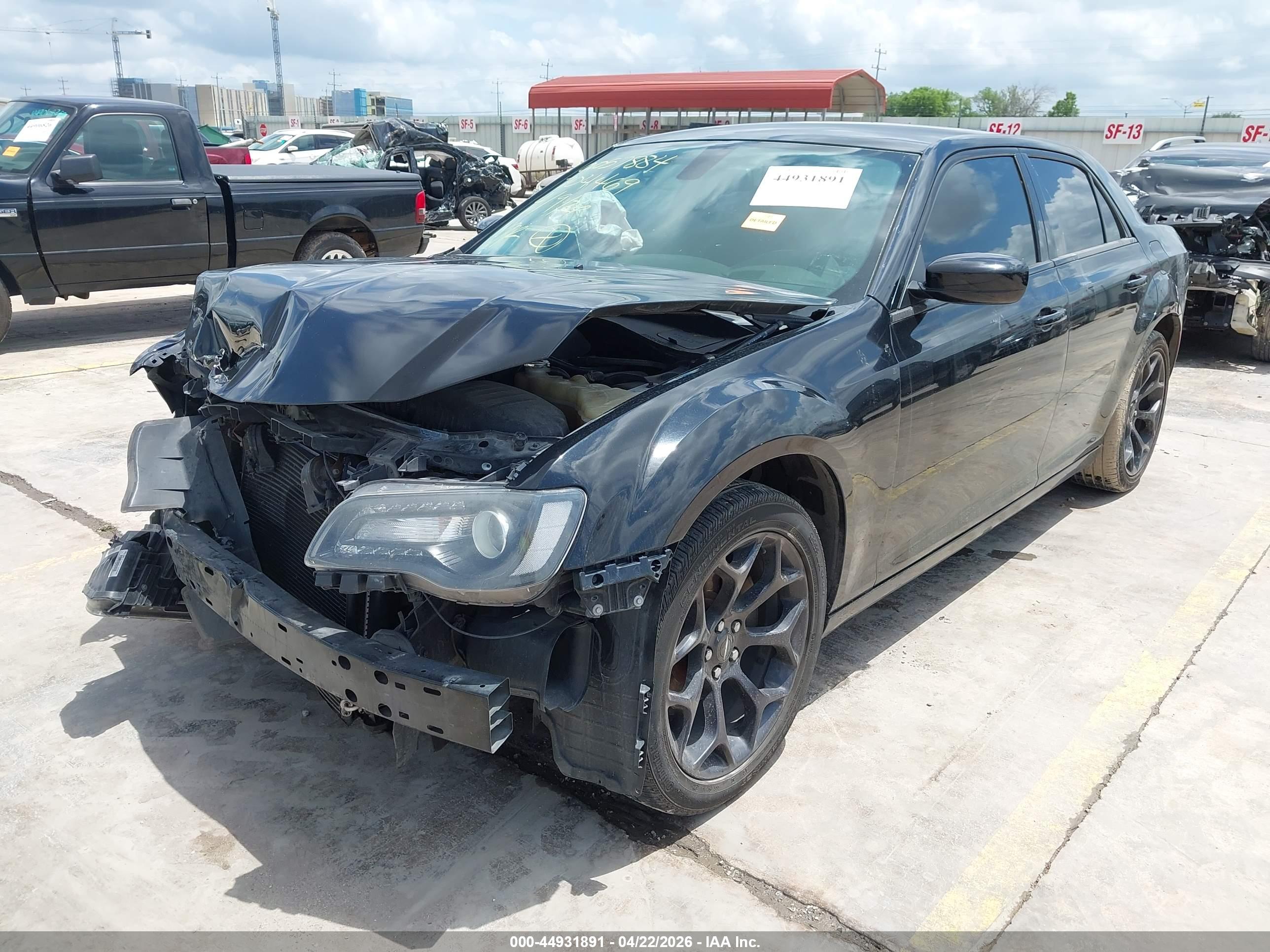 2019 CHRYSLER 300 TOURING — I2