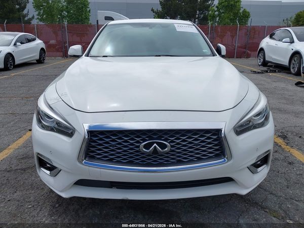 2021 INFINITI Q50 LUXE