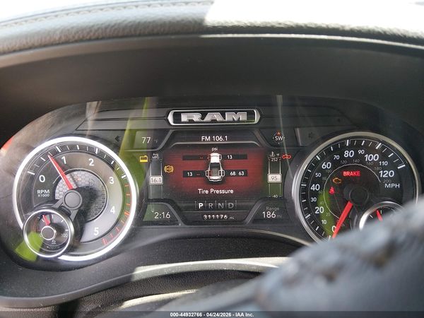 2019 RAM 3500 LARAMIE  4X4 8' BOX