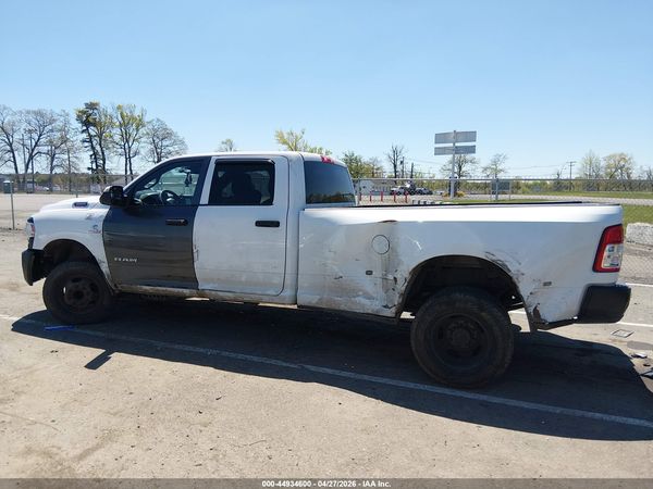 2022 RAM 3500 TRADESMAN  4X4 8' BOX